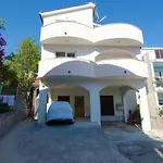 Appartement Apartman Milena Primošten